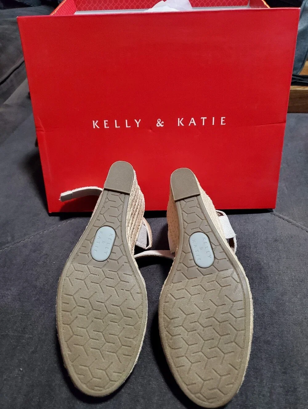 NWOT Kelly & Katie Banner Espadrille Wedge Sandal - Taupe size 6M